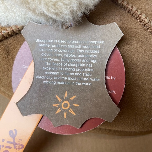 Australian sheepskin shearling wool slippers - Picture 7 of 9